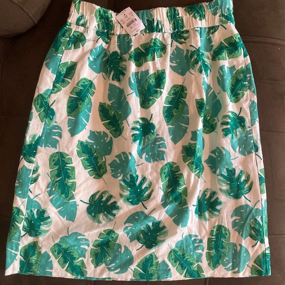 J. Crew Dresses & Skirts - J. Crew Monstera Print Linen Blend Pull On Skirt - Size Small